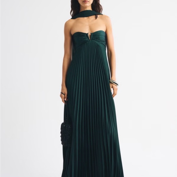 Abercrombie & Fitch Dresses & Skirts - The A&F Giselle Strapless Scarf Babydoll Maxi Dress XXS Petite